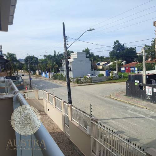 LOCADO - Sobrado no Mariscal (LOCADA)