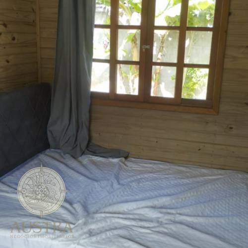 Casa de madeira de 01 dormit�rio