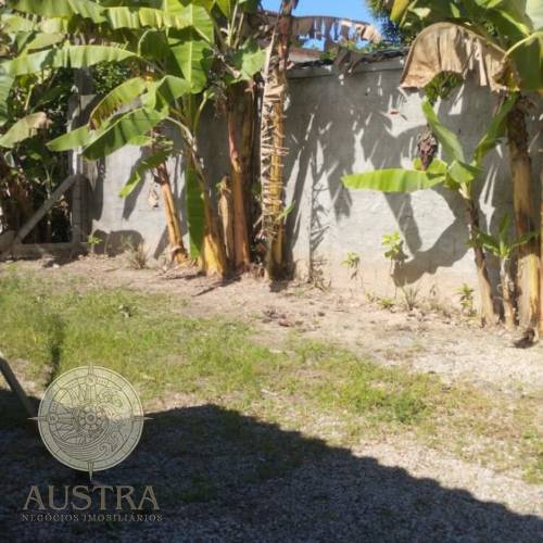 Casa de madeira de 01 dormit�rio