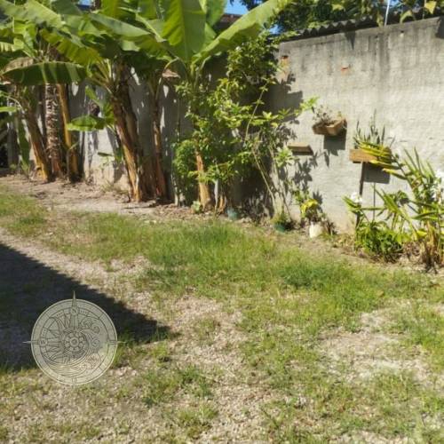 Casa de madeira de 01 dormit�rio