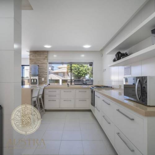 Casa para at� 22 pessoas com piscina aquecida