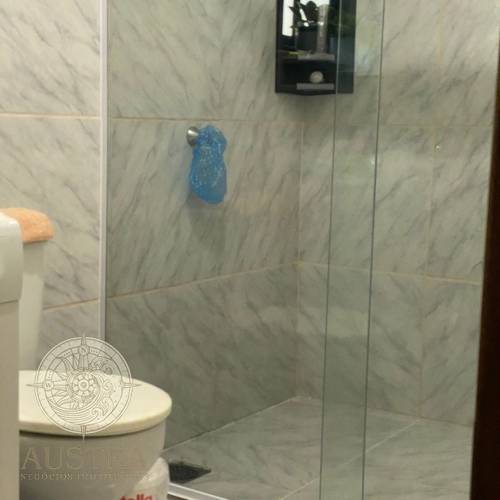 Ampla residncia no Mariscal