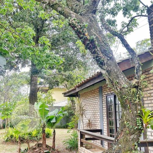 Ampla residncia no Mariscal