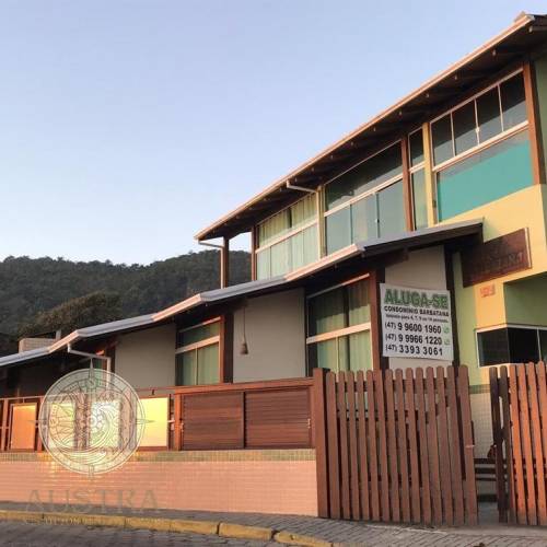 Casa frente mar na praia da Concei��o