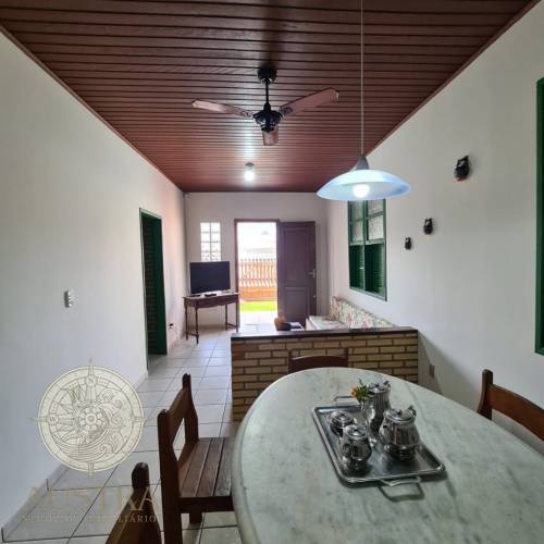 Ampla resid�ncia no Canto Grande