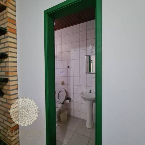 Ampla resid�ncia no Canto Grande