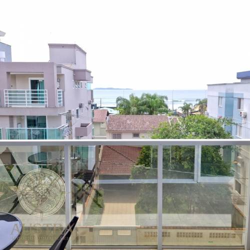Cobertura duplex com vista mar
