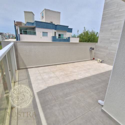 Cobertura duplex com vista mar