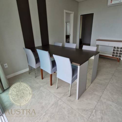Cobertura duplex com vista mar
