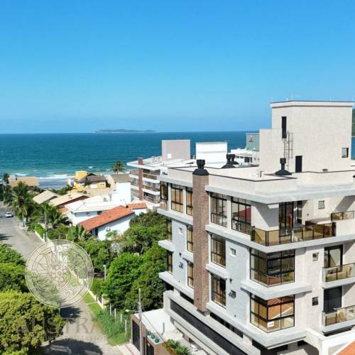Apartamento com jacuzzi e vista para o mar