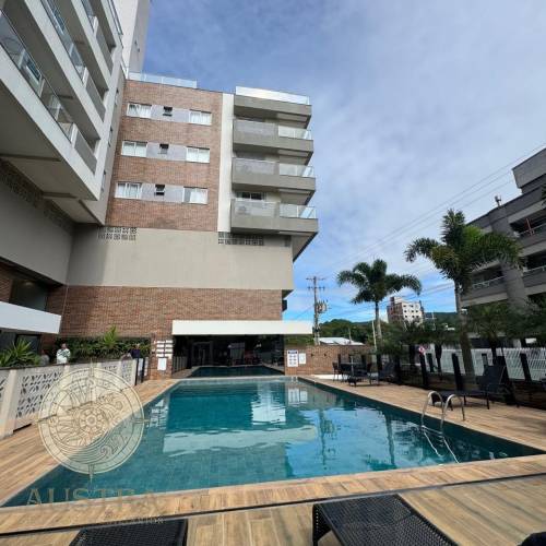 Apartamento em Bombas