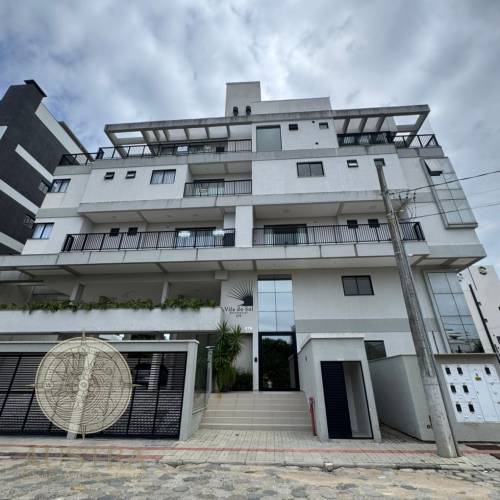 Apartamento com 03 su�tes