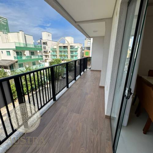 Apartamento com 03 su�tes