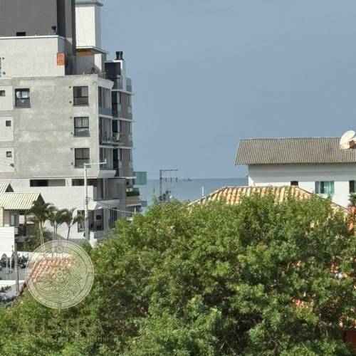 Apartamento com 03 su�tes
