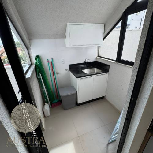 Apartamento com 03 su�tes