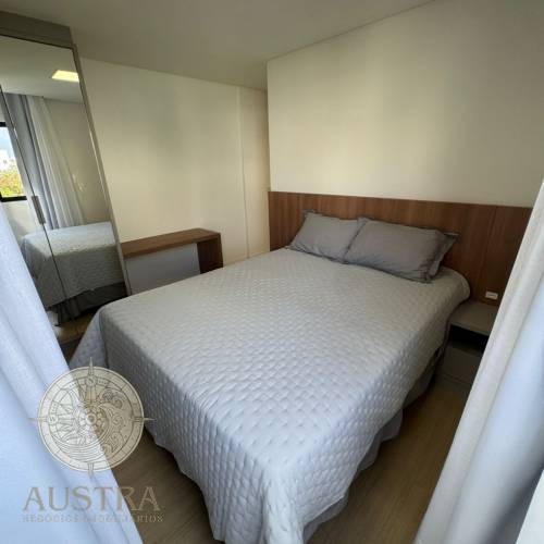 Apartamento com 03 su�tes