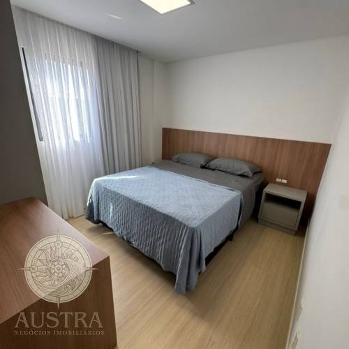 Apartamento com 03 su�tes