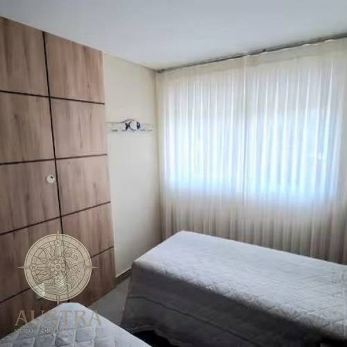Apartamento com 03 dormit�rios