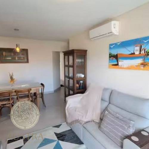 Apartamento com 03 dormit�rios