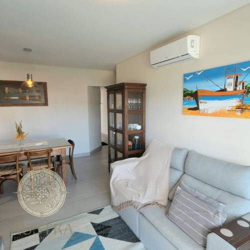 Apartamento com 03 dormit�rios