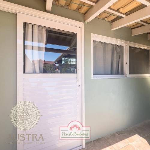 Apartamento casa no Canto Grande