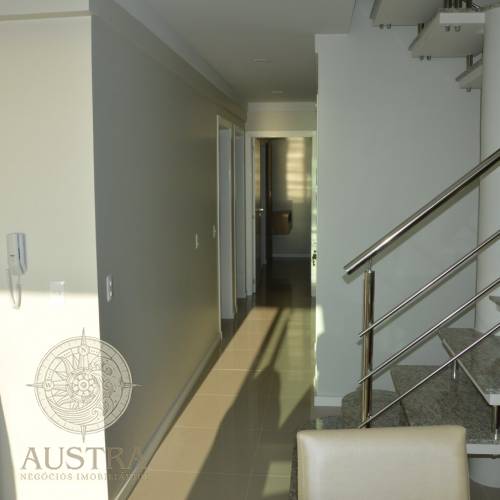 Cobertura duplex no Canto Grande