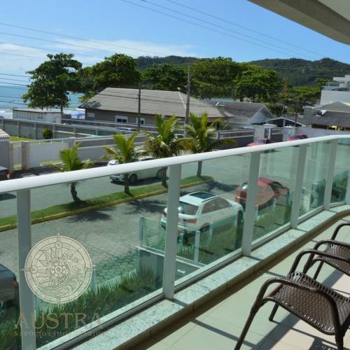 Apartamento com 02 su�tes 