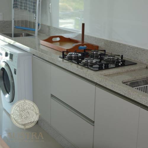 Apartamento com 02 su�tes 