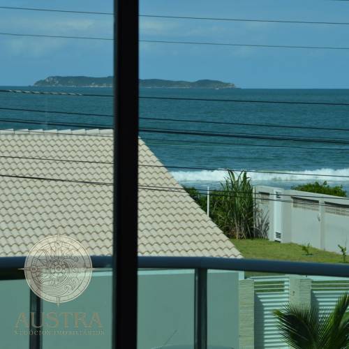 Apartamento com 02 su�tes 