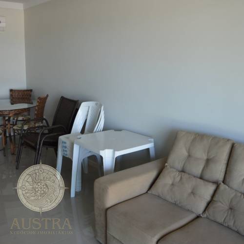 Apartamento com 02 su�tes 