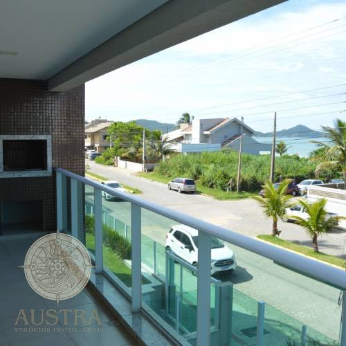 Apartamento com 02 su�tes 