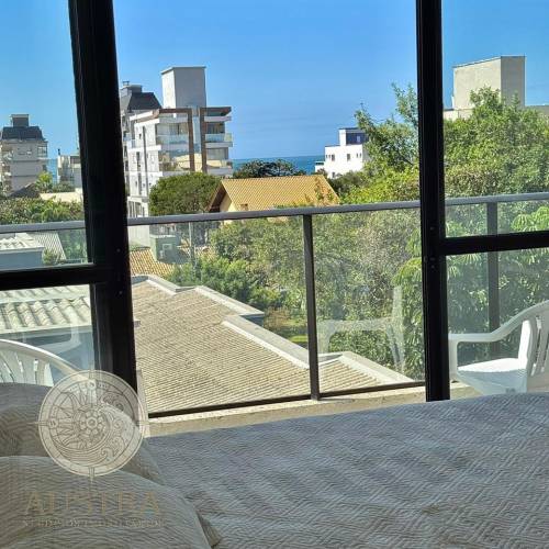 Cobertura duplex com vista para o mar