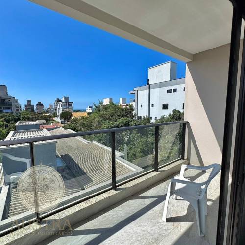 Cobertura duplex com vista para o mar