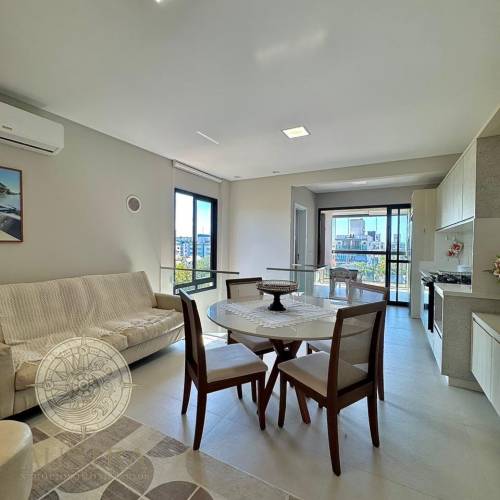 Cobertura duplex com vista para o mar