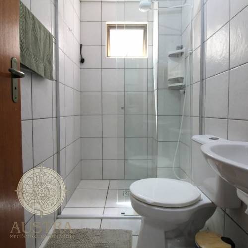 Apartamento com 02 dormit�rios em Bombas