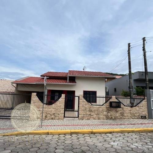 Casa aconchegante no Zimbros