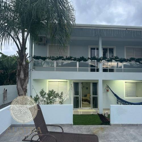 Casa com piscina