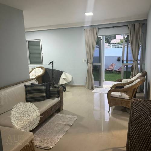 Casa com piscina