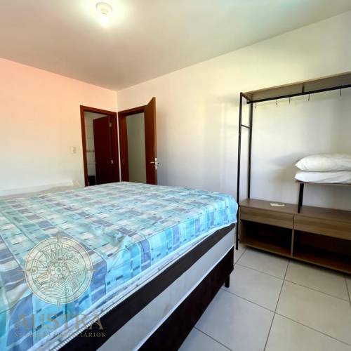 Casa com piscina para loca��o anual  (LOCADA)