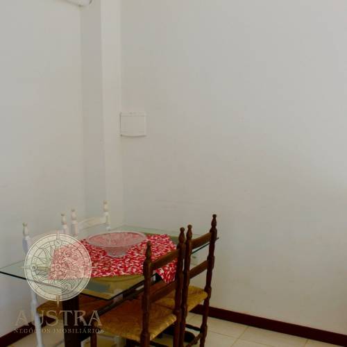 Casa com piscina para loca��o anual (LOCADA)