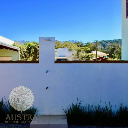 Casa com piscina para loca��o anual (LOCADA)