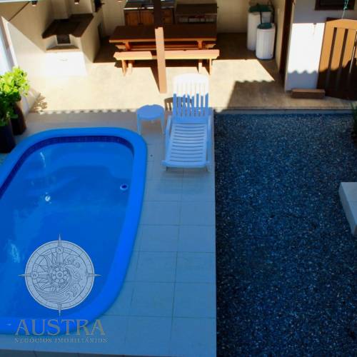 Casa com piscina para loca��o anual (LOCADA)