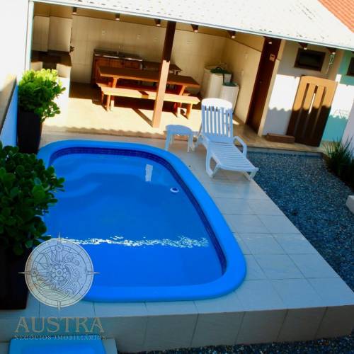 Casa com piscina para loca��o anual (LOCADA)