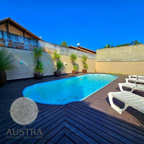 Casa com piscina  (LOCADA)
