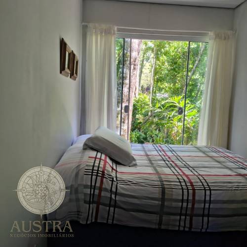 Terreno com Container Faturando Airbnb