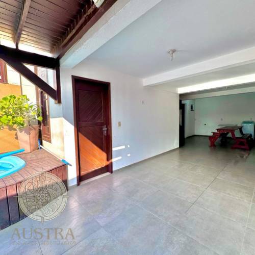 Sobrado com piscina