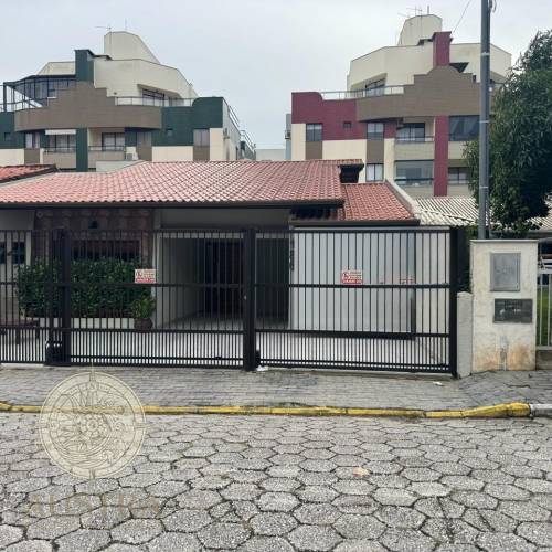 Casa � venda