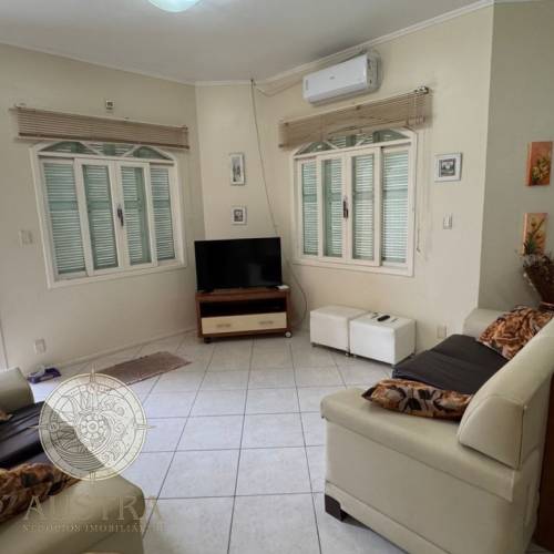 Casa com piscina