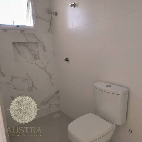 Apartamento novo e pronto no Mariscal
