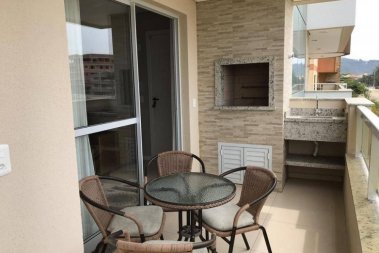 Apartamento a apenas 200m do mar